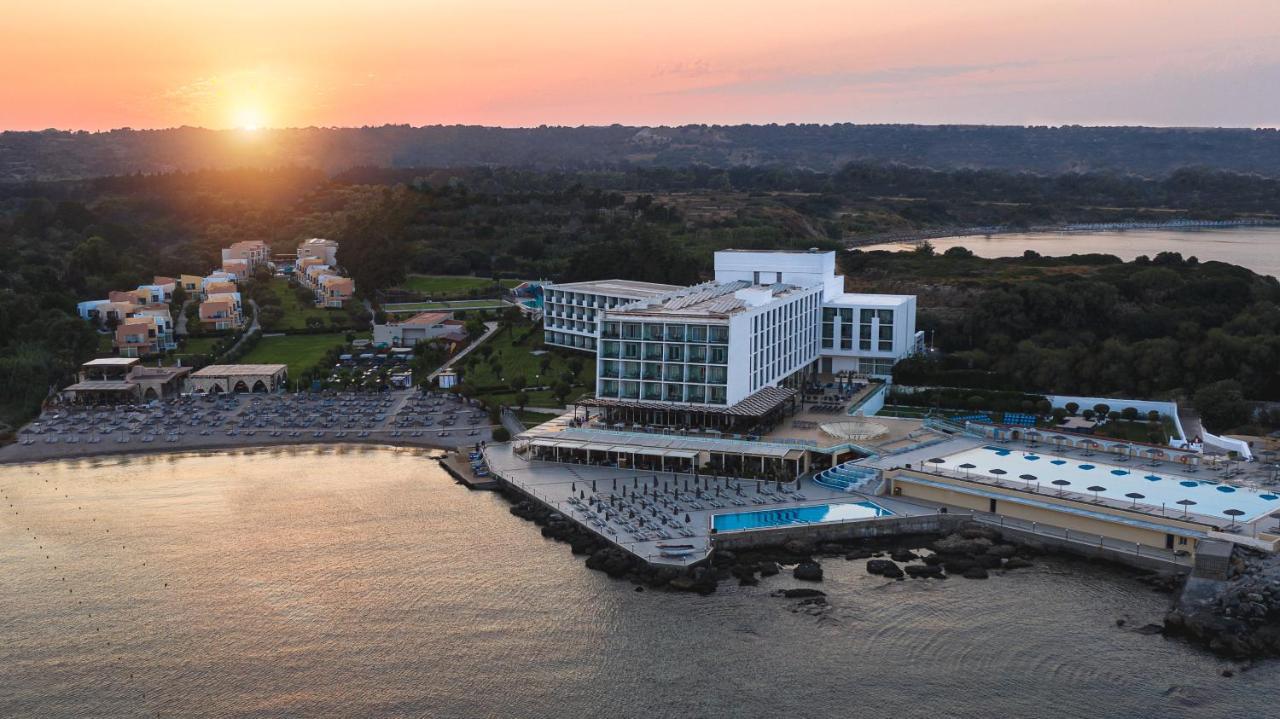 Resort Eden Roc 5*